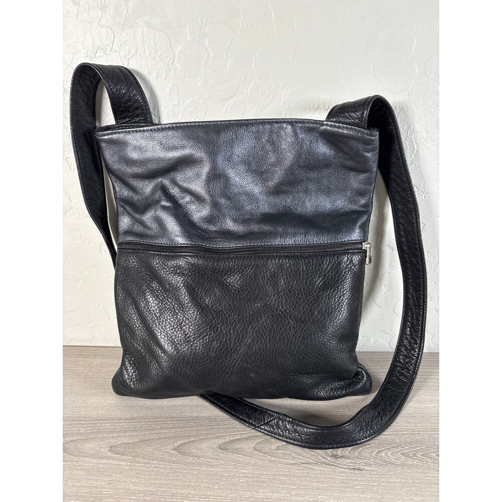 Sven Barkeley‎ USA Colorblock Black/Pewter Lightweight Leather Crossbody Bag